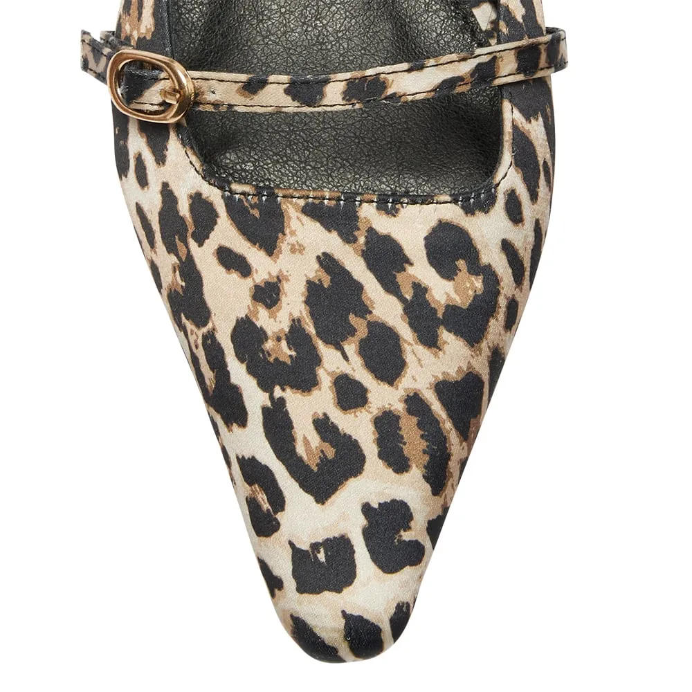 Ashley Heel in Animal