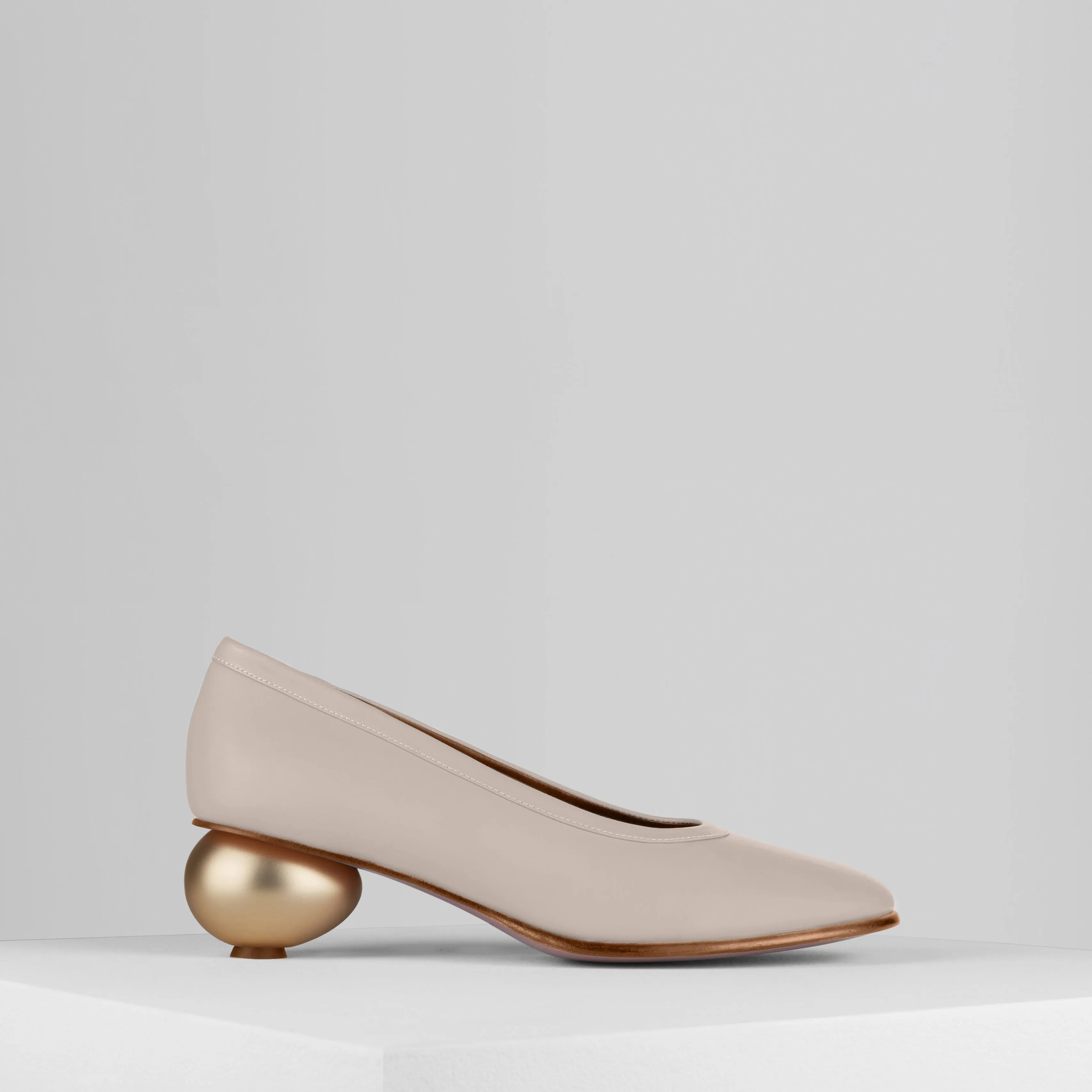 Egg Pumps in Cera