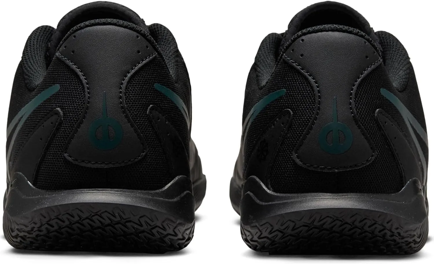 NIKE Boy's Flat Sneaker