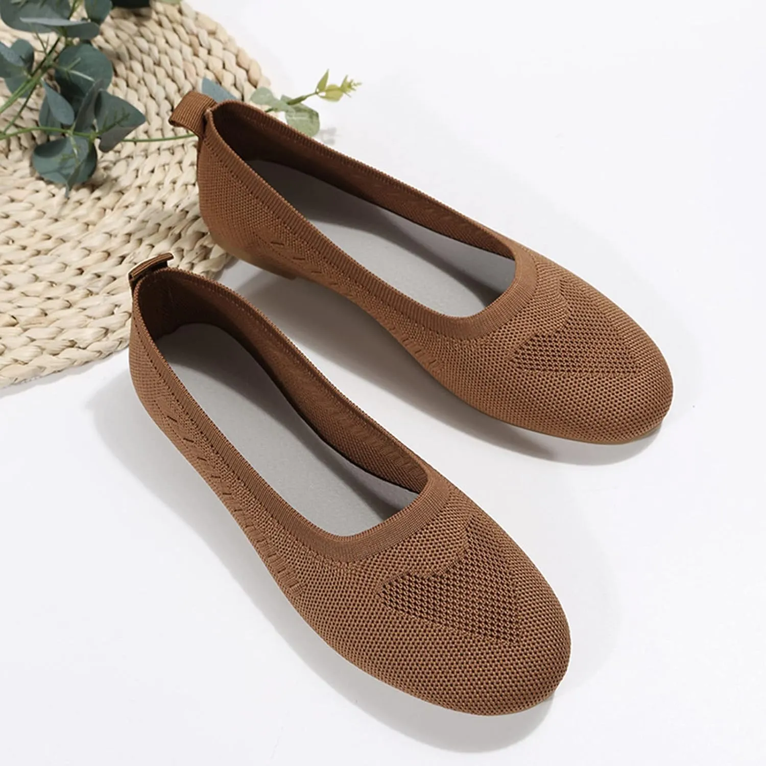 Sandals Women Summer Fashion Mesh Breathable Slip on Flat Sandals Solid Pointed Toe Closed Toe Shallow Mouth Shoes Lightweight Comfy Ladies Casual Shoes