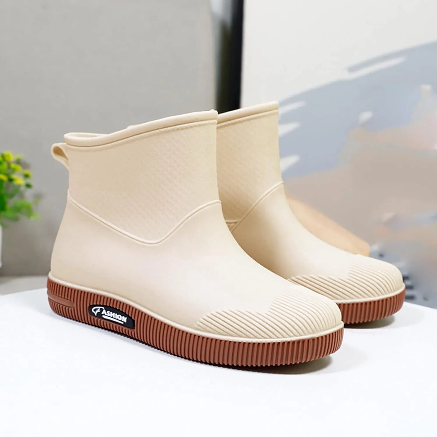 Women's Ankle Rain Boots Waterproof Rubber Boots Women Short Garden Boots Anti Slip Outdoor Lightweight Work Booties